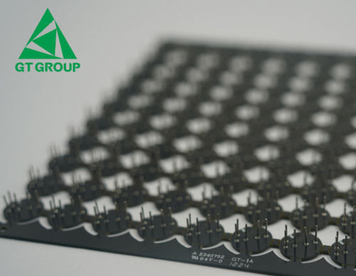 최신 회사 능력에 대해 핀이 뭉쳐있는 회로판